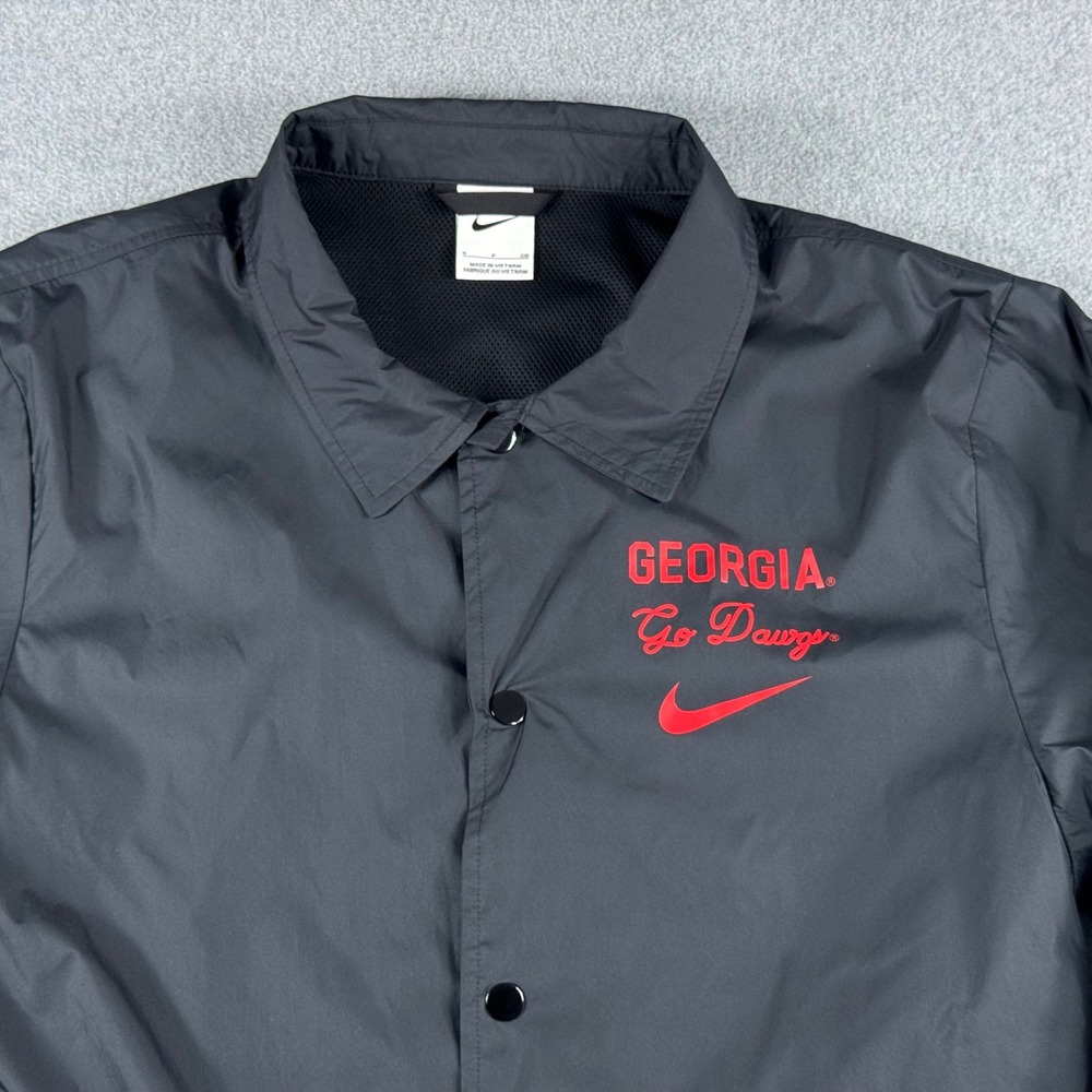 Nike Georgia‎ Bulldogs Jacket Men's S Black Red UGA Go Dawgs Windbreaker
